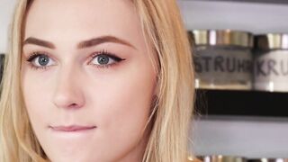 Petite teen stepsister offers her lusty apple to her seductive stepbrother