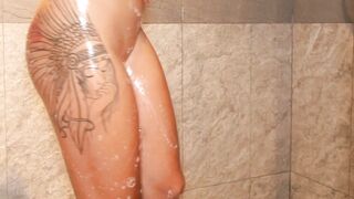 Bubble butt Thai girlfriend big cock amateur sex in the shower