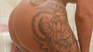 I almost cum inside my friends hot mom