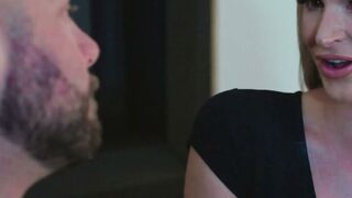 Bosomy Emma Hix and Lexi Luna sleep soundly after epic threesome