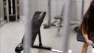 Jail guard fucks this horny prisoners in the cell