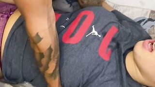 Brasileira com bunda grande faz sexo com pau enorme em vídeo pornô mais quente!