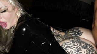 RICKYSROOM Anna Claire and Nichole Saphir in latex!