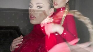 RICKYSROOM Anna Claire and Nichole Saphir in latex!
