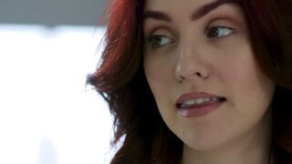 Freya Parker rubs down Victoria Voxxx with her lips and tongue