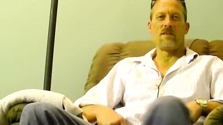 Mature American stud masturbates hard before blowjob