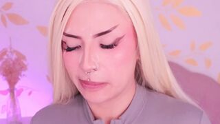 Cute Girl Gets Cum on Her Glasses