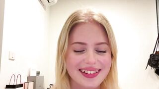 Solo Sweetie Swings Her Hair Hands Blonde Edition