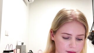 Solo Sweetie Swings Her Hair Hands Blonde Edition
