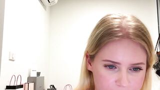 Solo Sweetie Swings Her Hair Hands Blonde Edition
