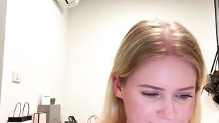 Solo Sweetie Swings Her Hair Hands Blonde Edition
