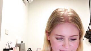 Solo Sweetie Swings Her Hair Hands Blonde Edition