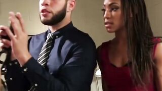 Nikki Darling Gets Doctor Big Cock