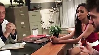 Nikki Darling Gets Doctor Big Cock