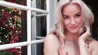 Petite blonde Roxy Shaw passion posing and small tits girl showed sexy body