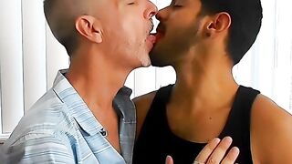 Latino Sebastian Cums has serious TONGUE KISSING with Richard Lennox