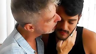 Latino Sebastian Cums has serious TONGUE KISSING with Richard Lennox