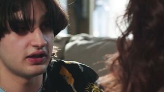 Busty stepmom Syren De Mer seduces her stepson into fucking her wet pussy