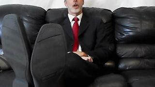 Richard Lennox dominated you by making you lick his soles and suck his toes