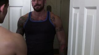 Older athlete Hugh Hunter seduces young stud Ethan Slade for a nice ass banging