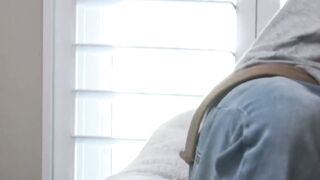 PetiteKennzie-Reeves - Petite Teen's First Time With A Big Dick