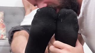 Foot Worship - Old Man Jerks Off While barely legal Blonde Foot Slave Gives Him A Toe Job