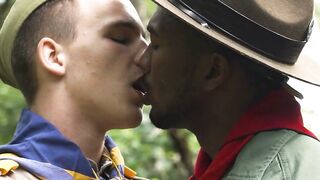 Zac Steele's Muscle Massage - Outdoor Gay Sex With Hunk Sean Xavier