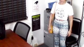Boho-Chic Babe Lily Halls Sensual Blowjob with Vein Exposure
