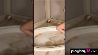 Chubby mom Sophie Dee finger fucked her bald snatch inside the