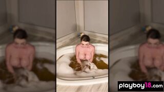 Chubby mom Sophie Dee finger fucked her bald snatch inside the
