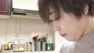 旦那が一服している短い時間で、義理の息子に毎日10発以上中出しされています…。　瀬戸奈々子