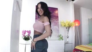 Have you ever meeting bubblier booty?! - Amia Miley