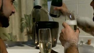 Damian Crosso's Surprise Bath Time Fuck Session With Hunk Rick Yorke
