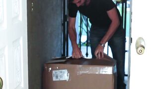NaughtyLilyJordan - Shipping Herself To Get A Dose Of Her Boyfriend's Love