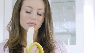 Mommy Loves StepSon - Milf Mandy Waters Fucks Her Son's Friend To Get His Love