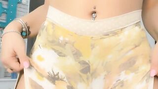 Hot Yam-Sized Caboose Damsel's Yoga Pants - POV Masturbation Tutorial with Sex Toy Demonstrations