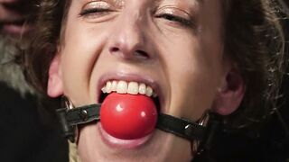 Skinny Elise Graves suffers grueling rope suspension bondage
