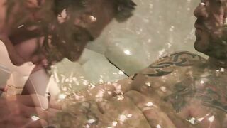 Tattooed Handyman Manuel Analizes His Handsome Customer