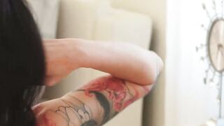 Taboo Stepdaughter in Lingerie Gets a Hardcore Blowjob and Pussy Licking