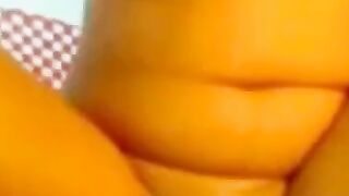 BarbyChocolat Solo Fisting and Squirting Webcam Show