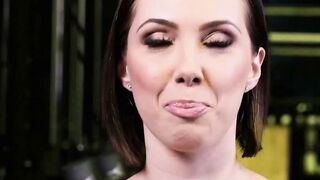 Sexy Big-Ass Babe Shows Off Her Passionate Workout Routine - Fitness Guru