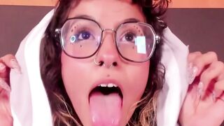 BBW cougar Plays With A Monster-Sized Dildo On Cam