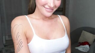 Sexy Tattooed Girl Dances in Lingerie on Webcam
