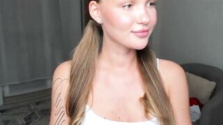 Sexy Tattooed Girl Dances in Lingerie on Webcam