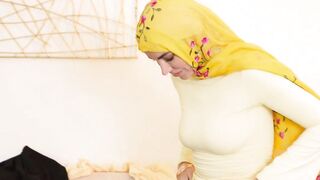 Hijab-Friends FWB - Sex Ed For Muslim Girls" (SEO Friendly)