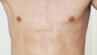 Muscular jock shows his sweet inked body and jerks off