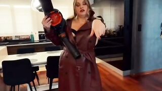 moisa robert la hotel cu otipa care e o fera sex oral cu aspiratoru apoi tipa e o fer