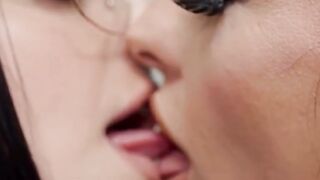 Kiss Me Deepthroat - Sexsual Lesbo Kisses with goddess Babes Jessica Jaymes & Cody Orbits