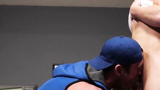 Bare-Back Anal Threesome with Hunks - GayPornHub