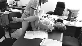 The boss fucks his small secretary on the office table